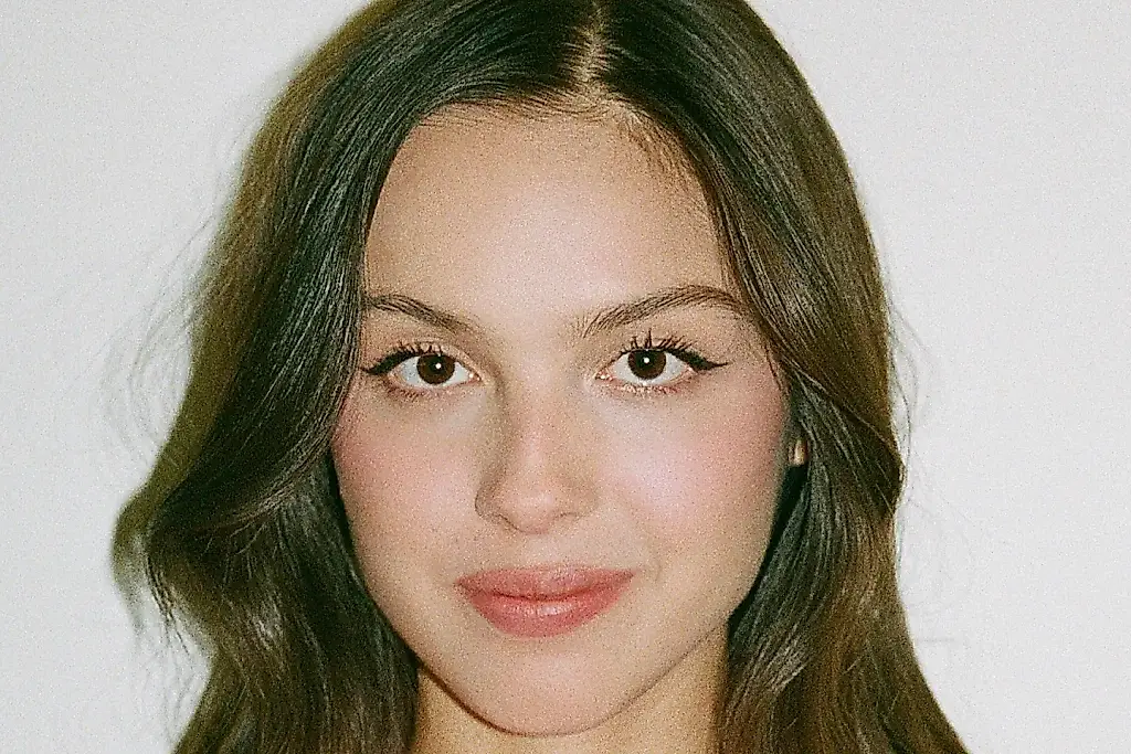Olivia Rodrigo publica «Drop Dead»