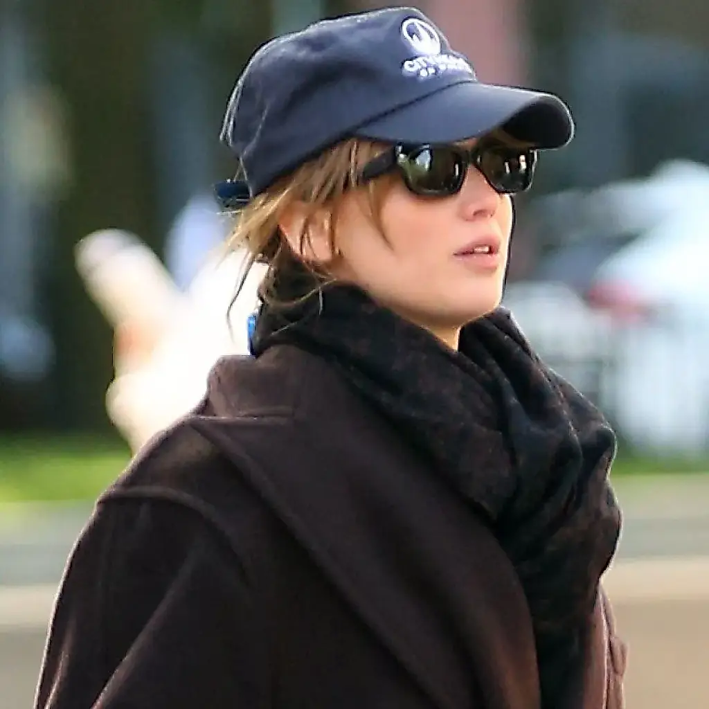 Jennifer Lawrence y su «Frankenstein» en los pies