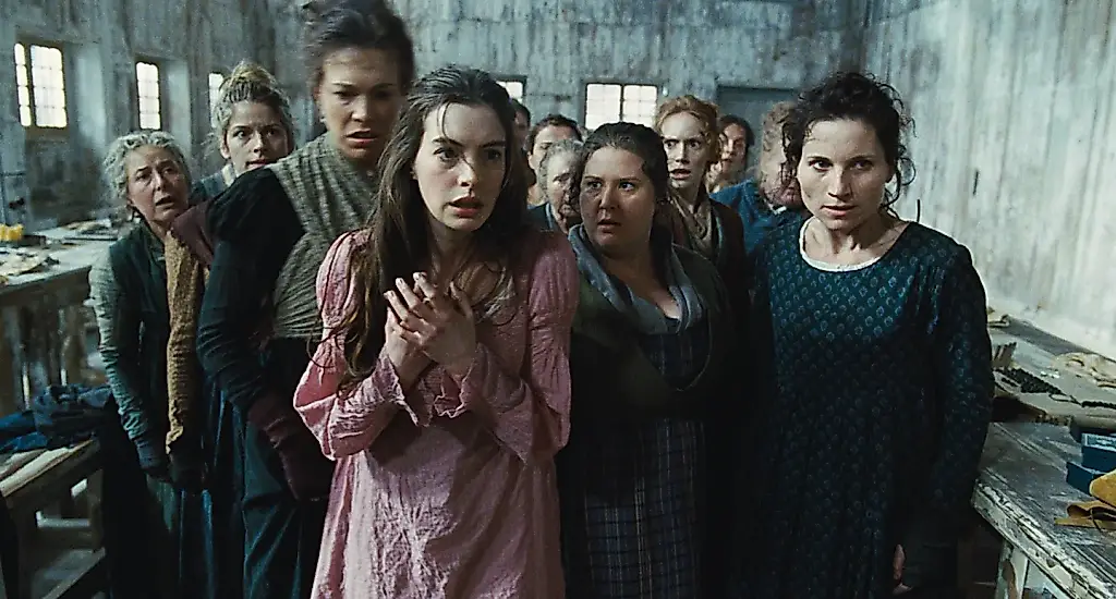 Hathaway en el infierno: el terror «tradwife» divide internet