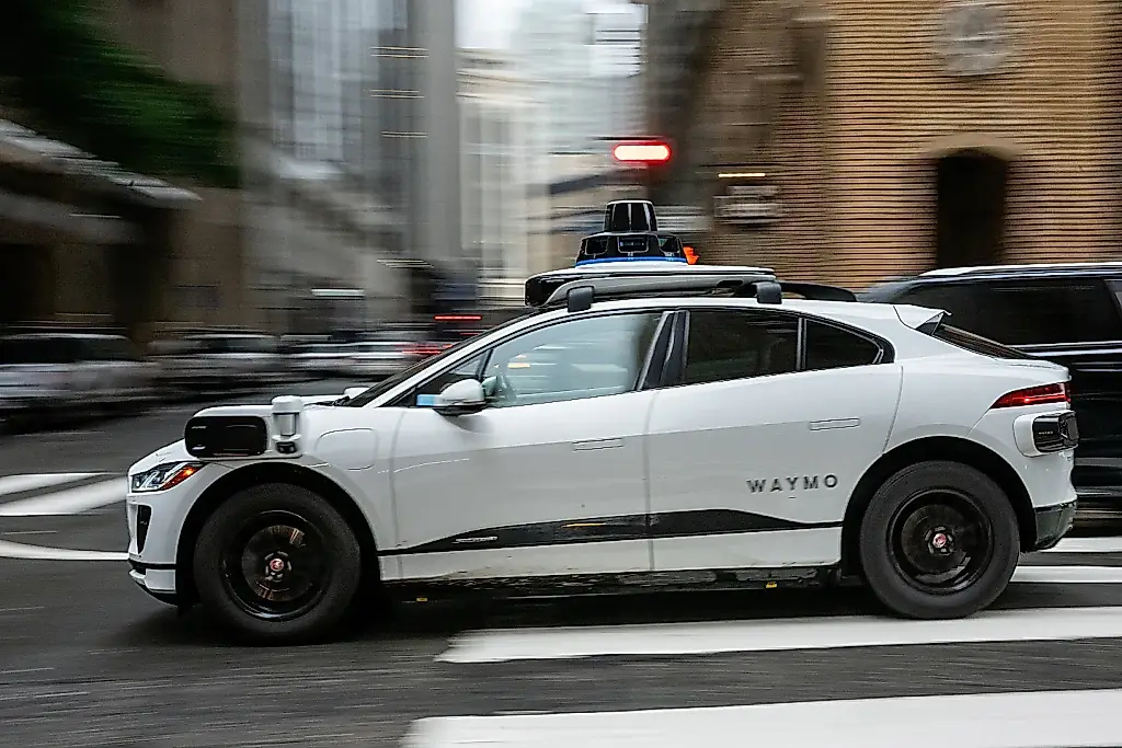 California multa… a un coche sin conductor