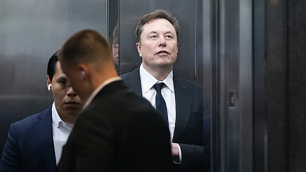 Elon Musk paga 1,5 millones de dólares a la SEC y pone fin al litigio por su inversión en Twitter