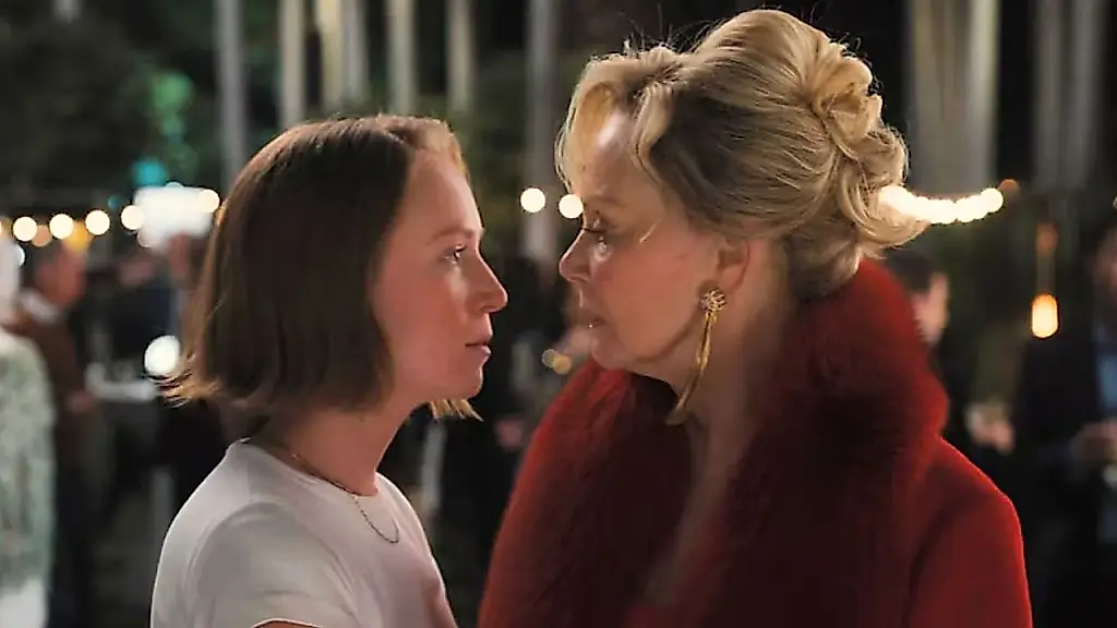El romance entre Ava y Deborah en la serie «Hacks» resulta ser un fanfic
