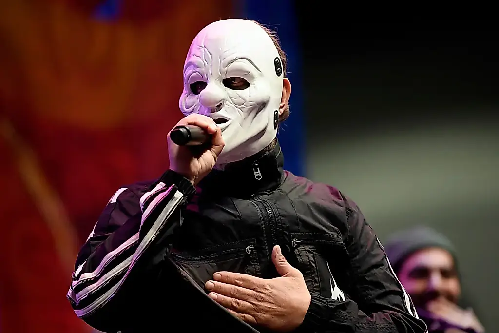 Ударник Slipknot поведал о грядущей операции на сердце