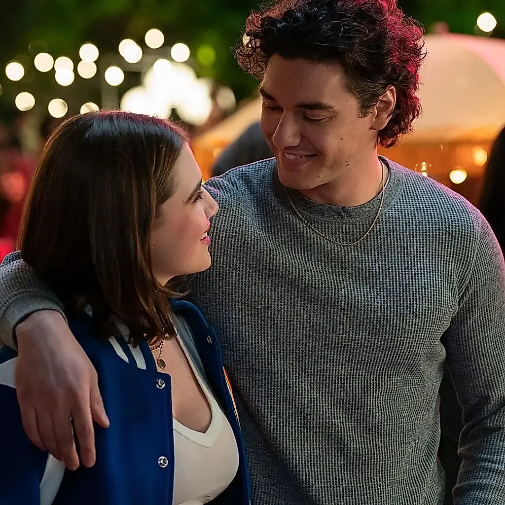 Conoce al reparto de «Off Campus»