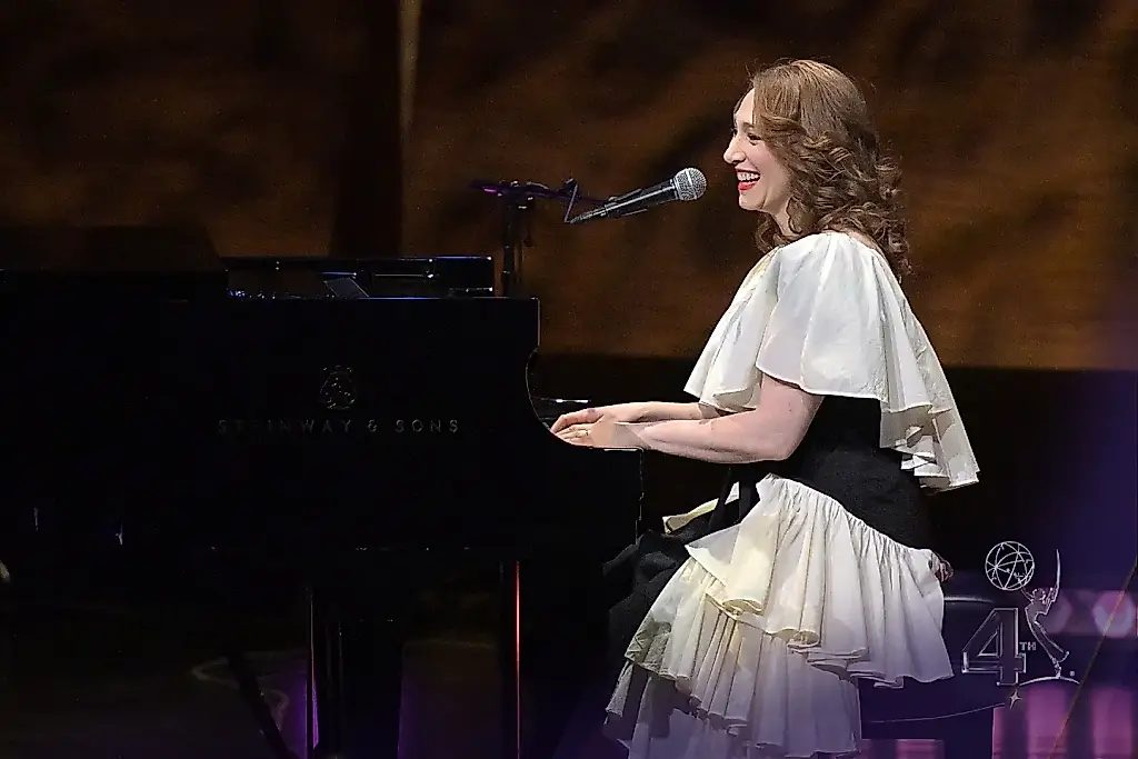 Regina Spektor inauguró los Children’s & Family Emmys