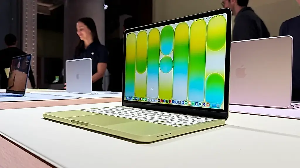Сравнение MacBook Neo и MacBook Air M5