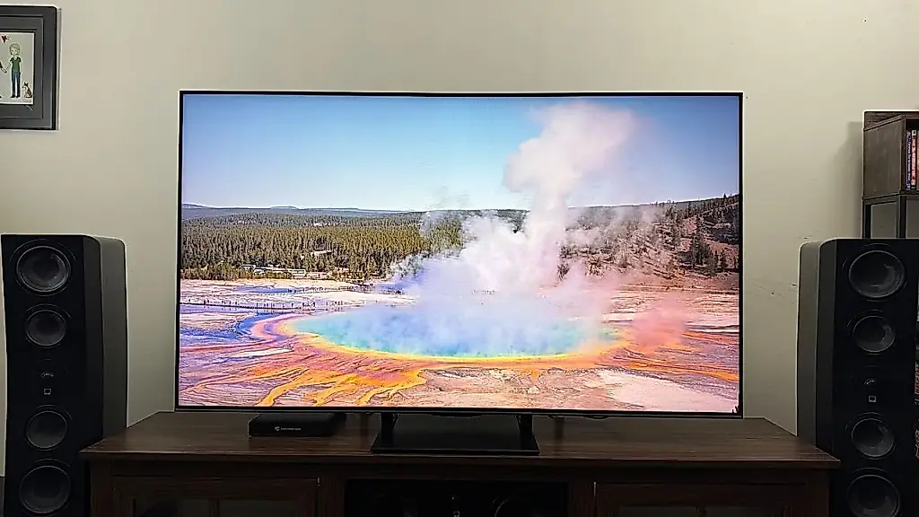 Hisense раздула средний класс до 116 дюймов