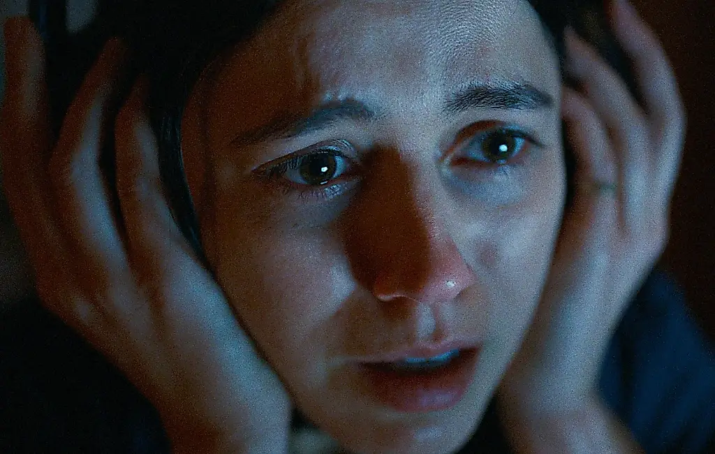 El terror de A24 sobre pódcast inquieta a la crítica