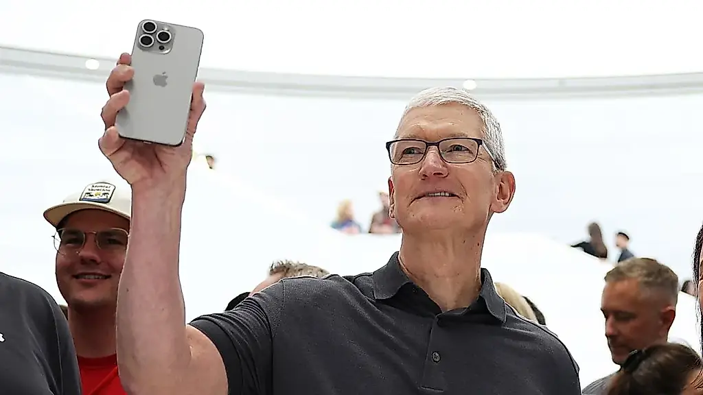 Apple отмечает 50 лет