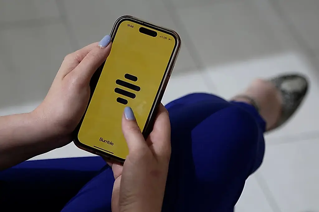 Bumble lanza Bee