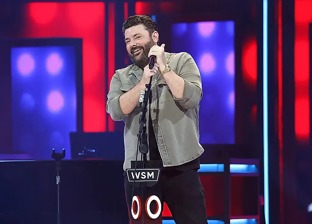 La expansión hostelera de Chris Young