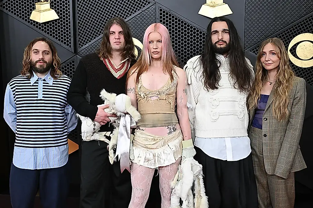 Wet Leg inaugura SNL UK