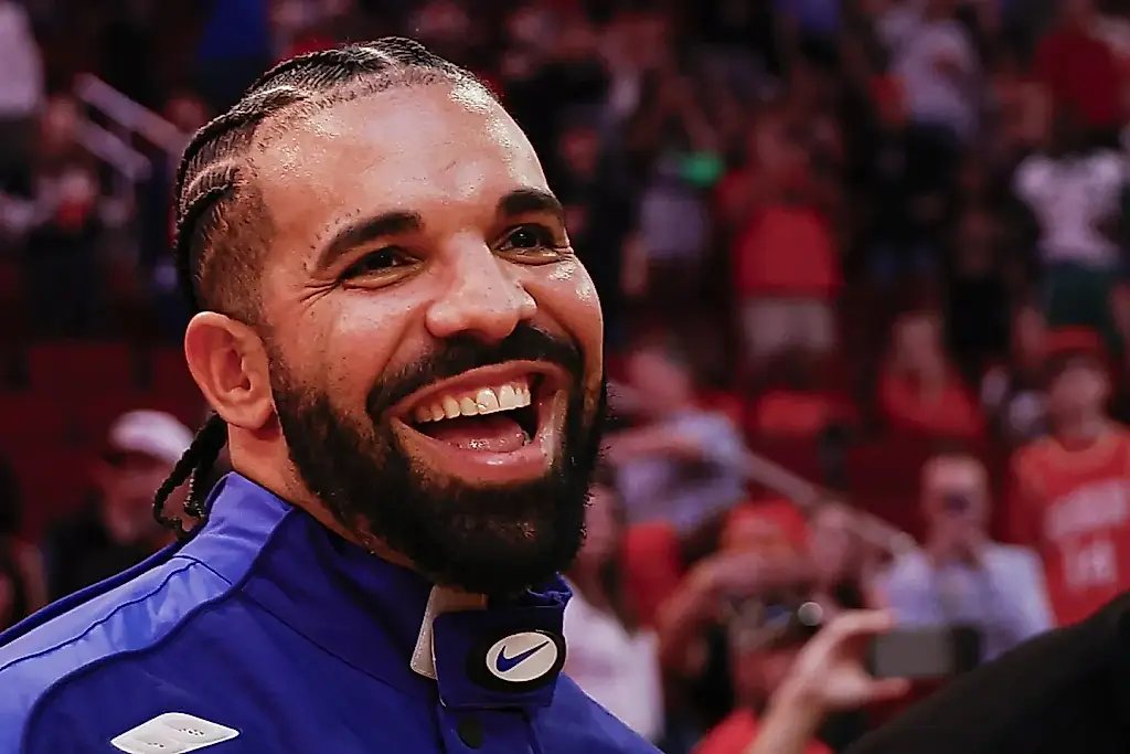 Drake se cuela en los mensajes privados de sus fans