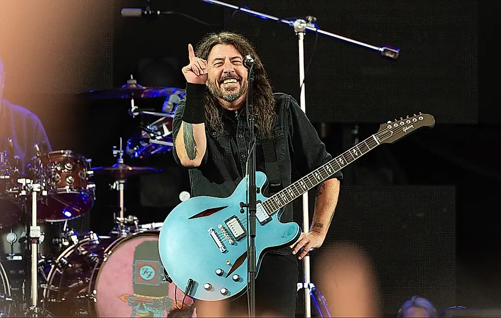 Foo Fighters en una iglesia irlandesa