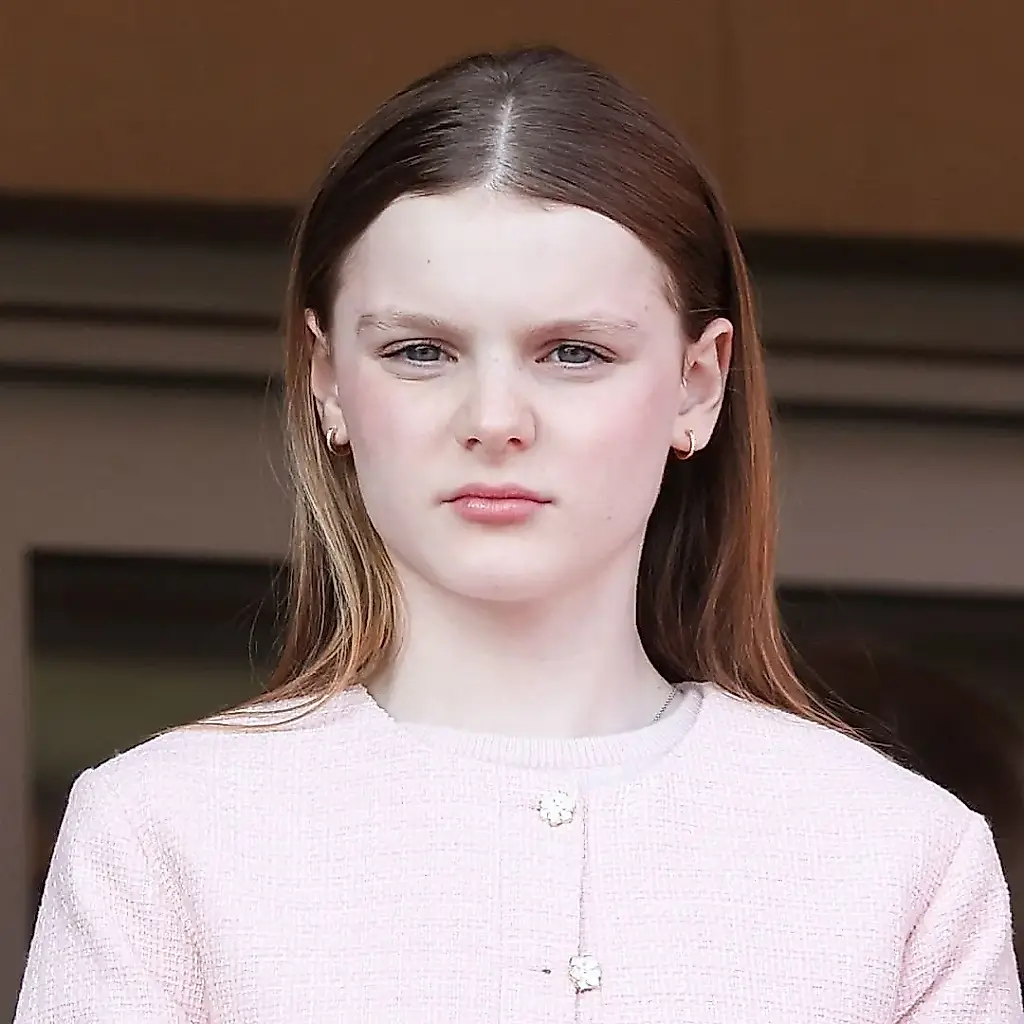 Una joven princesa con tweed