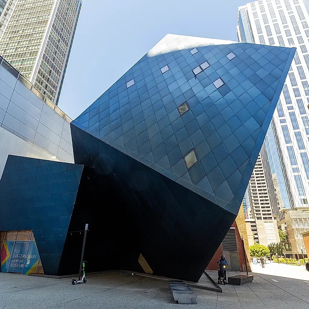 El museo vende el edificio de Libeskind
