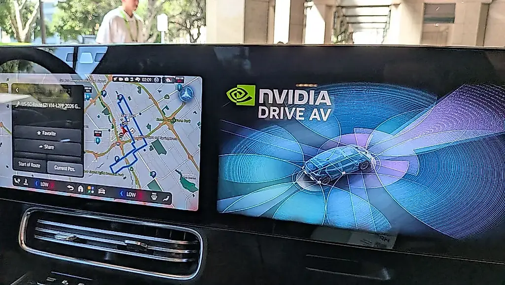 Un viaje en un Mercedes autónomo con Nvidia