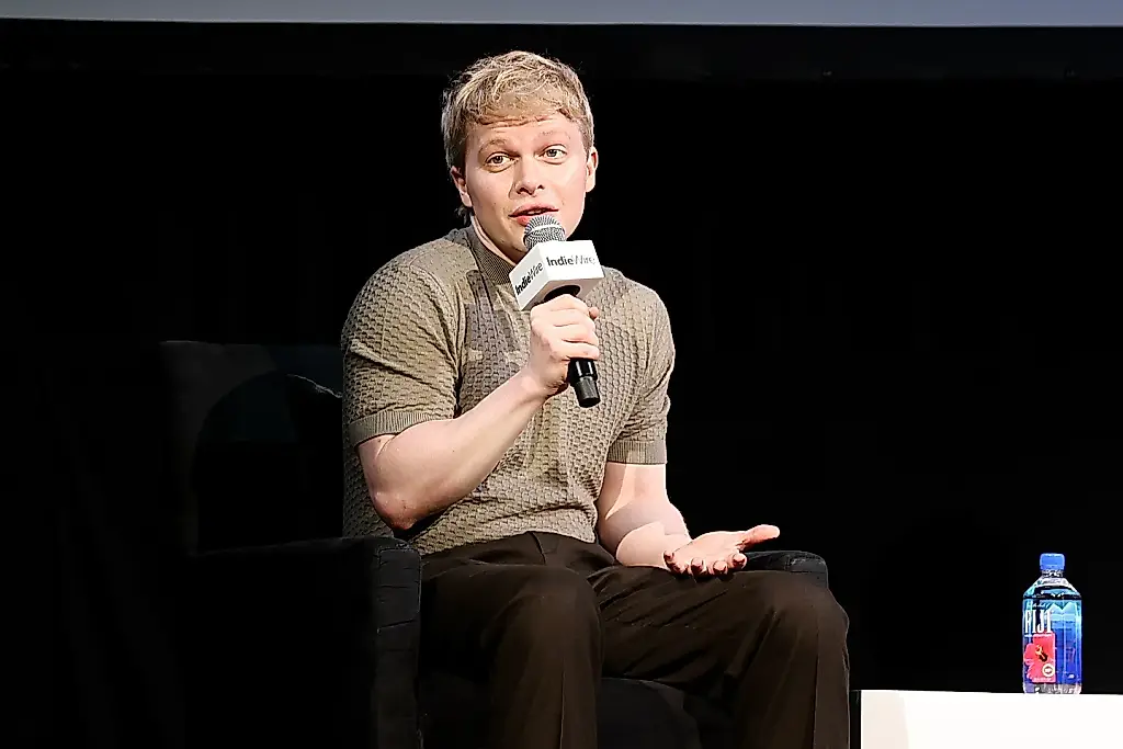 Ronan Farrow sobre la censura y la IA: ¿quién salvará a quién?
