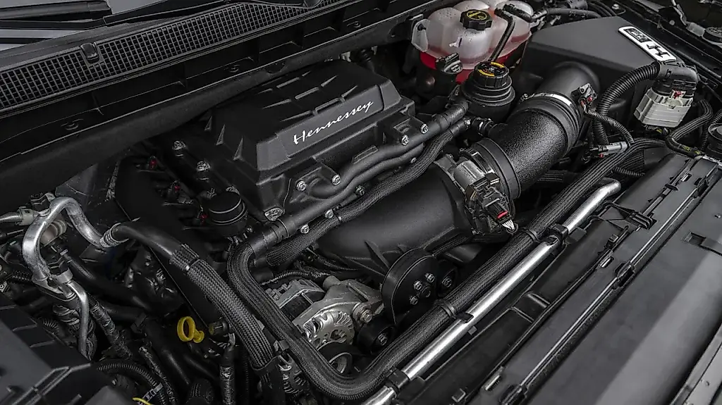 Хочешь лошадей? Пожалуйста: Hennessey H600 Tahoe и Suburban!
