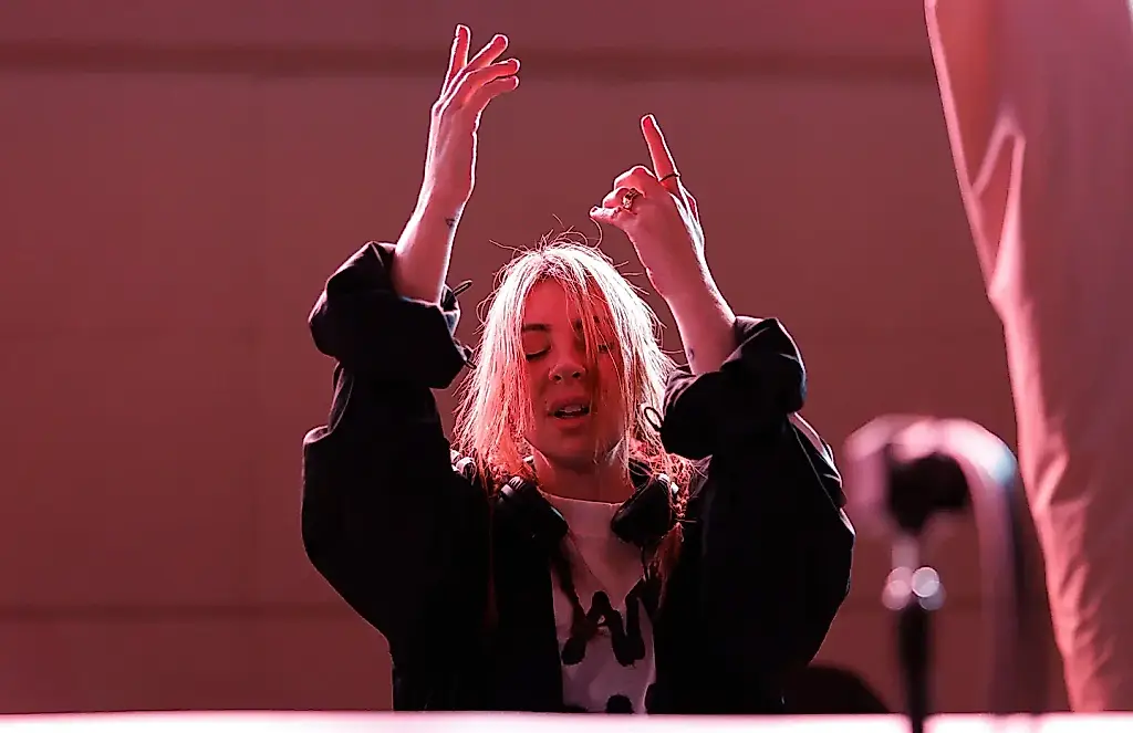 Alison Wonderland и её чёрно-жёлтый час славы на ЧМ по футболу
