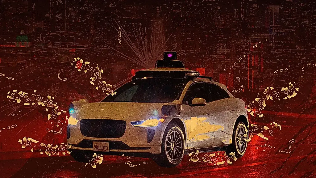 Waymo en llamas: los pasajeros se asustan por culpa de unos fuegos artificiales