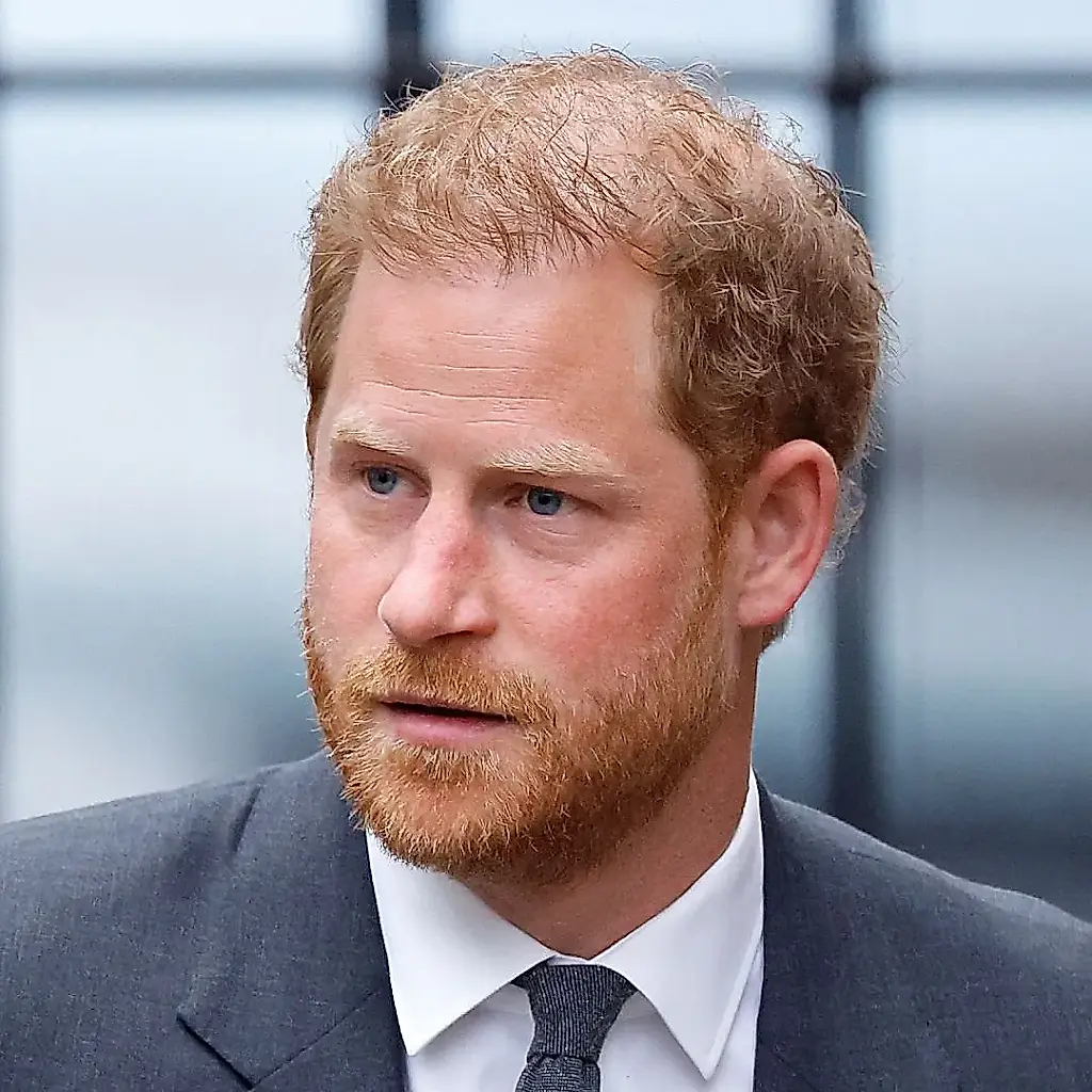 El príncipe Harry habla del «espíritu indomable» mientras un juez desestima su demanda contra Daily Mail