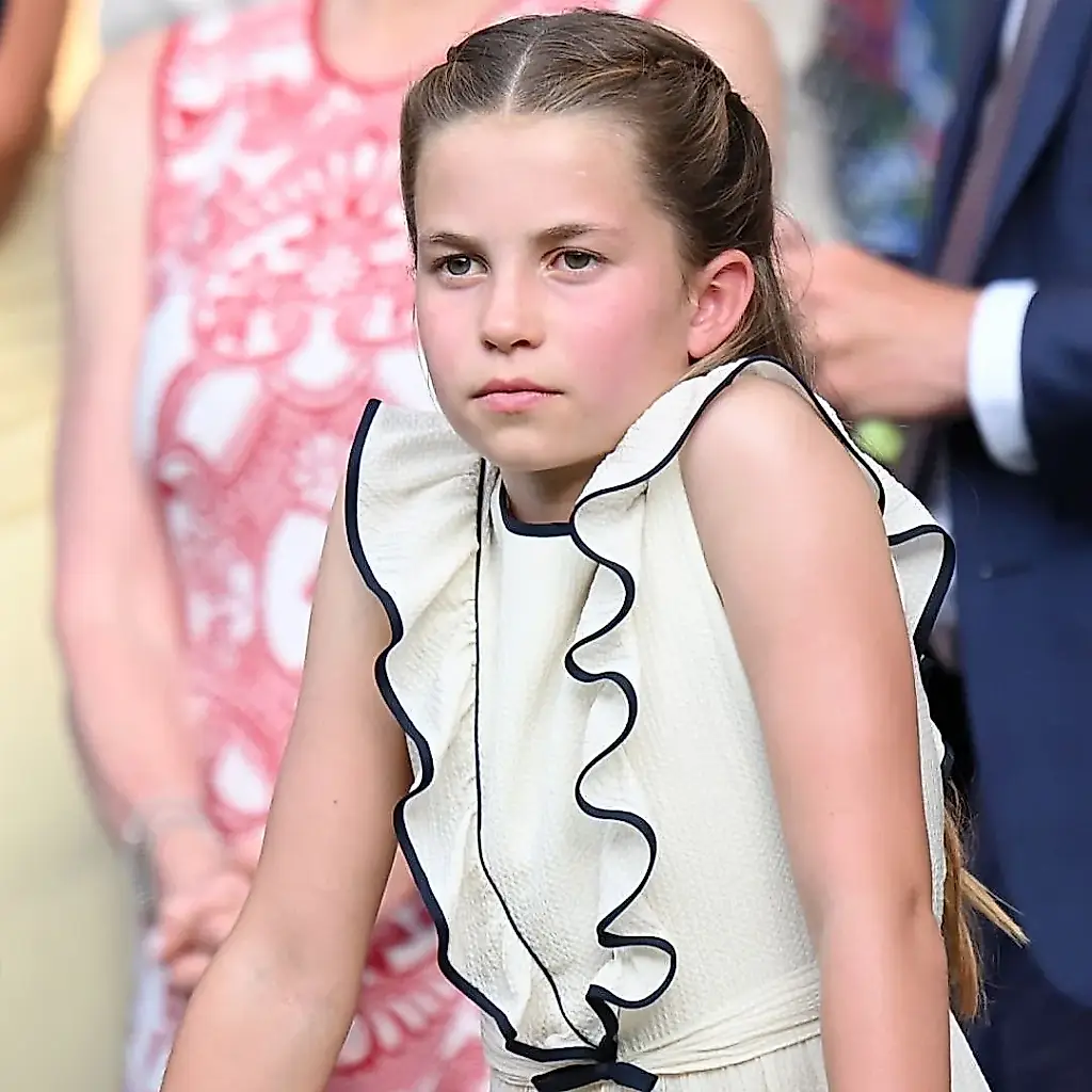 Cómo viste Kate Middleton a Charlotte