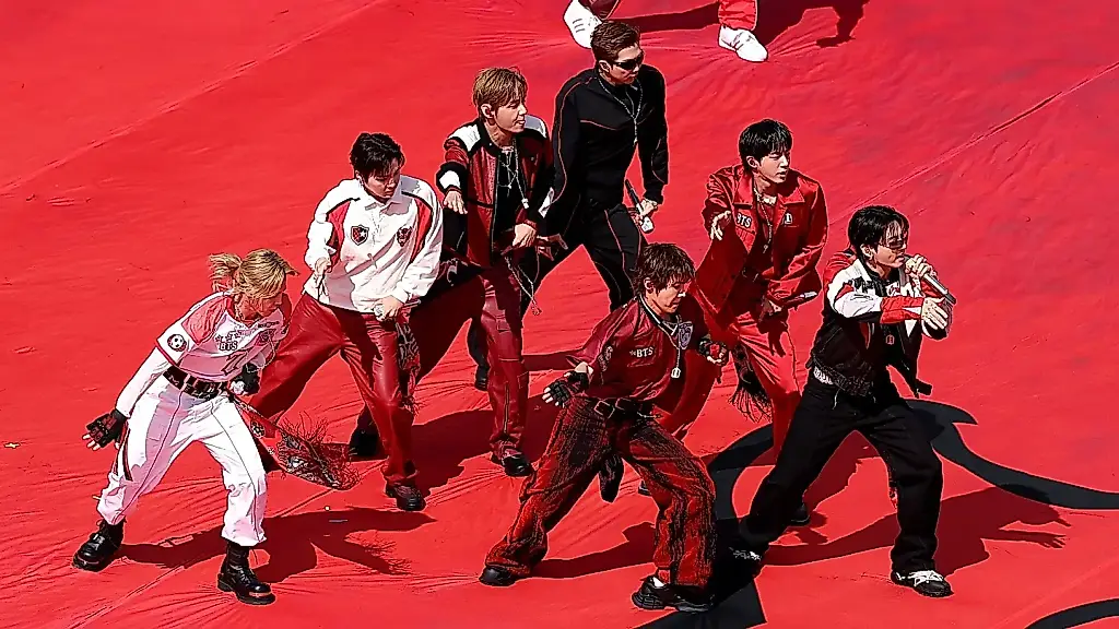 BTS e IShowSpeed se encuentran en la final del Mundial 2026: admiración, volteretas y el famoso «Dynamite»