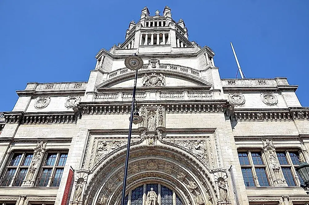 Despido en el museo V&A: ¿racismo o malentendido?