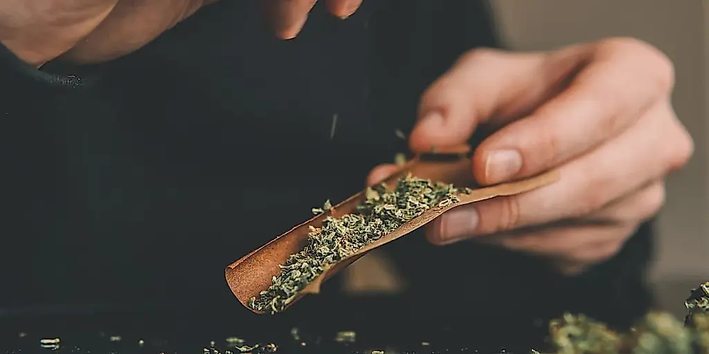 Cómo influyen las drogas en los delitos: no es tan sencillo
