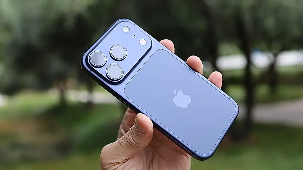¿Se retrasa el iPhone Ultra hasta 2027? Apple tiene problemas con la bisagra, pero promete una pantalla sorprendente