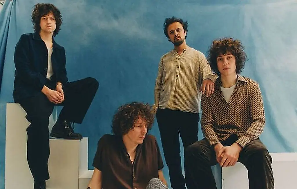 Mystery Jets lanzan un álbum con un título enigmático
