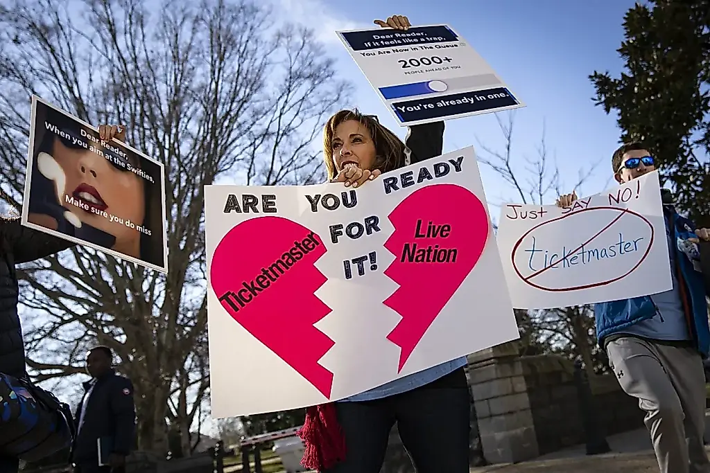 ‘Sweetheart Deal’: Lawmakers Slam Live Nation’s DOJ Settlement & Urge Ticketmaster Breakup