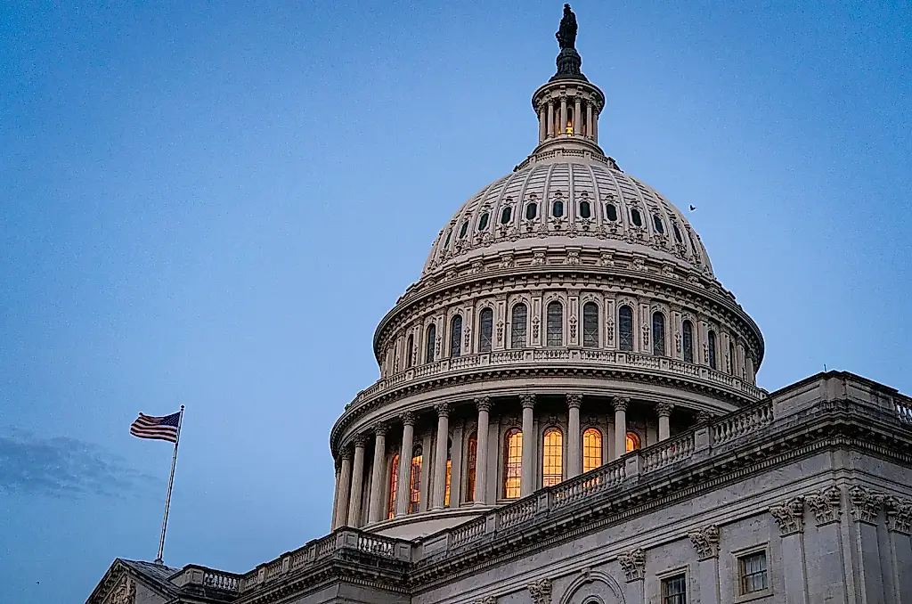 NO FAKES Act: в США реанимировали закон против дипфейков в музыке