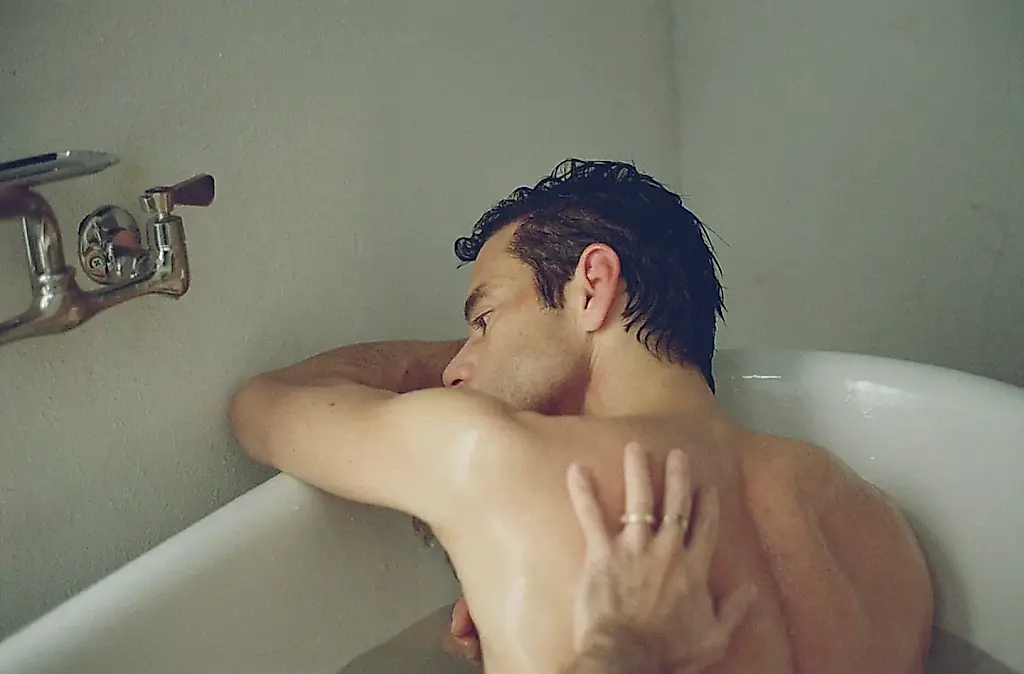 Rami Malek en una película sobre el amor y el sida: drama sin sensiblería