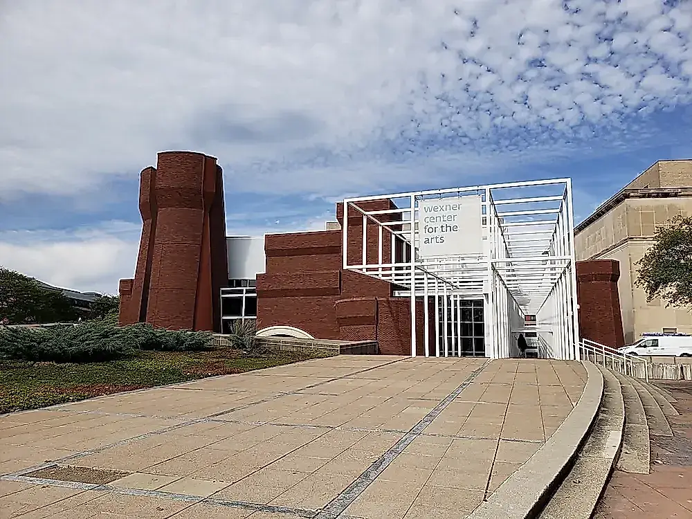 Escándalo en torno al nombre de Wexner en el centro de arte