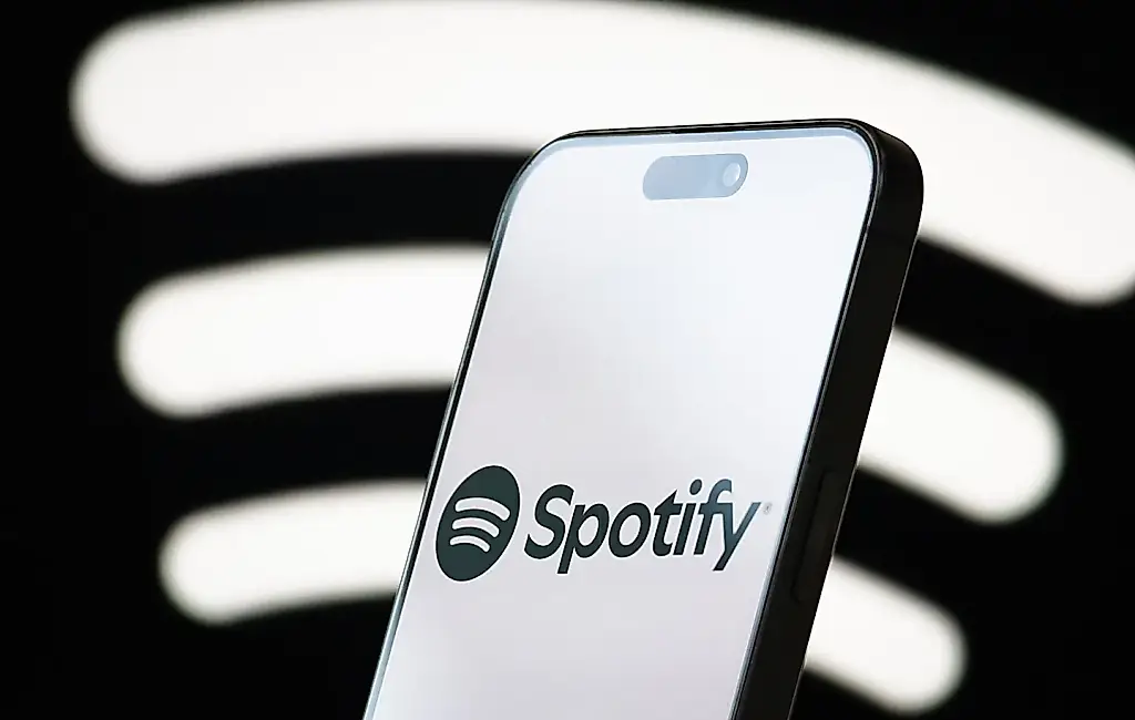 Spotify y Universal Music abrirán paso a las versiones de IA