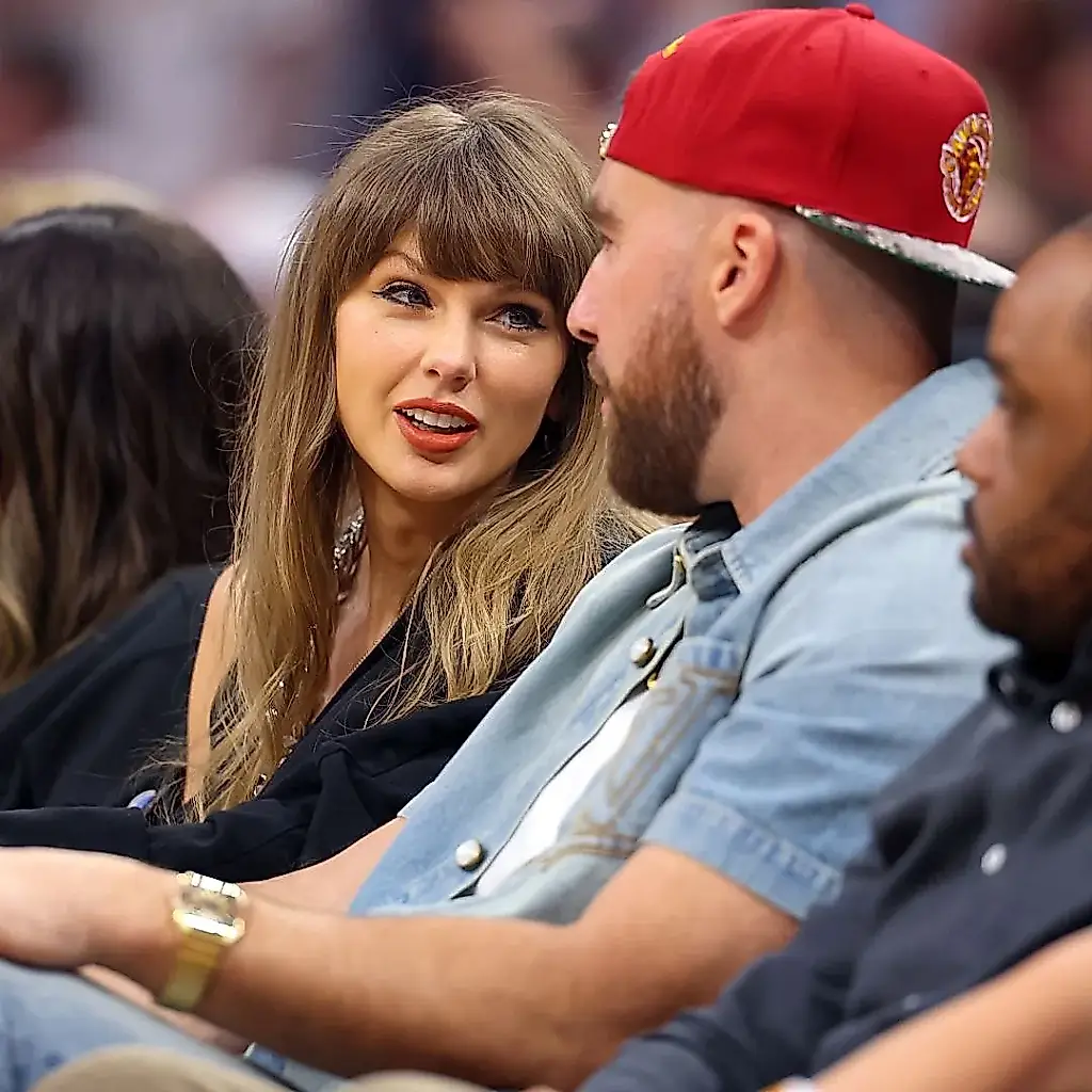 Taylor Swift y Travis Kelce lucen vaqueros a juego en la final de los Cavaliers contra los Knicks