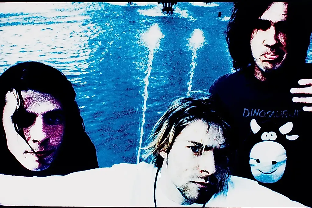 La camisa de Kurt Cobain sale a subasta