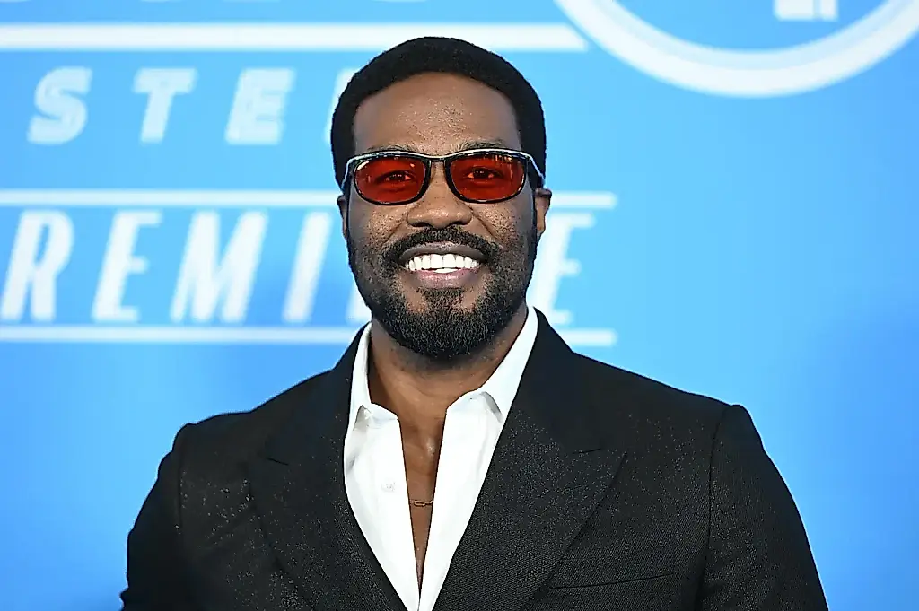 Yahya Abdul-Mateen II desvela la esencia de «Wonder Man»: «No todo son superpoderes»