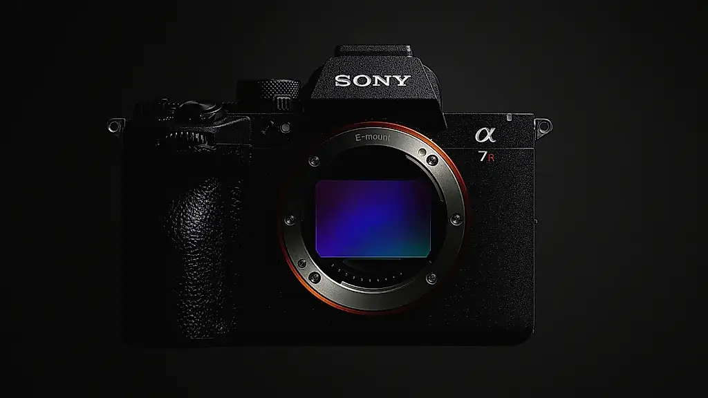 Sony объединила скорость и мегапиксели в A7R VI