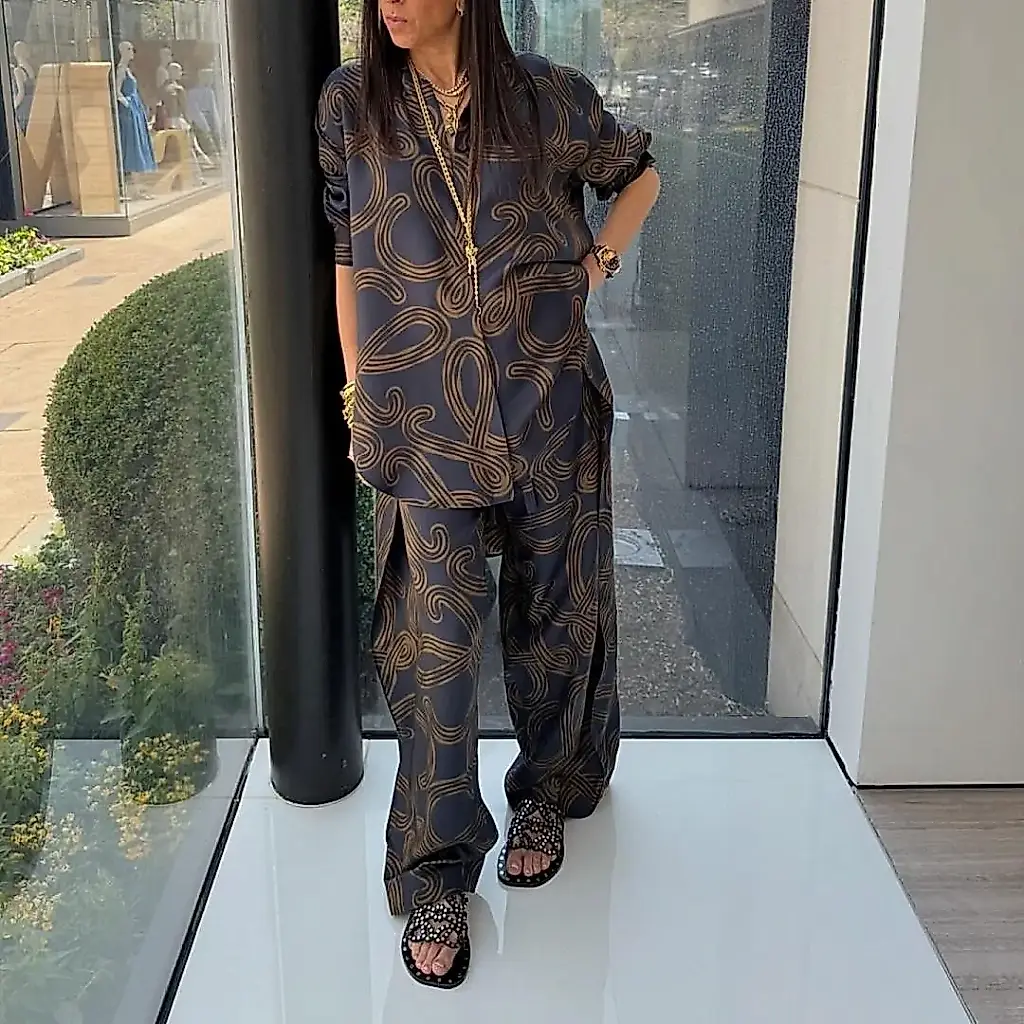 Soy compradora de lujo y paso todo el verano en pantalones de pijama: 5 formas de llevarlos