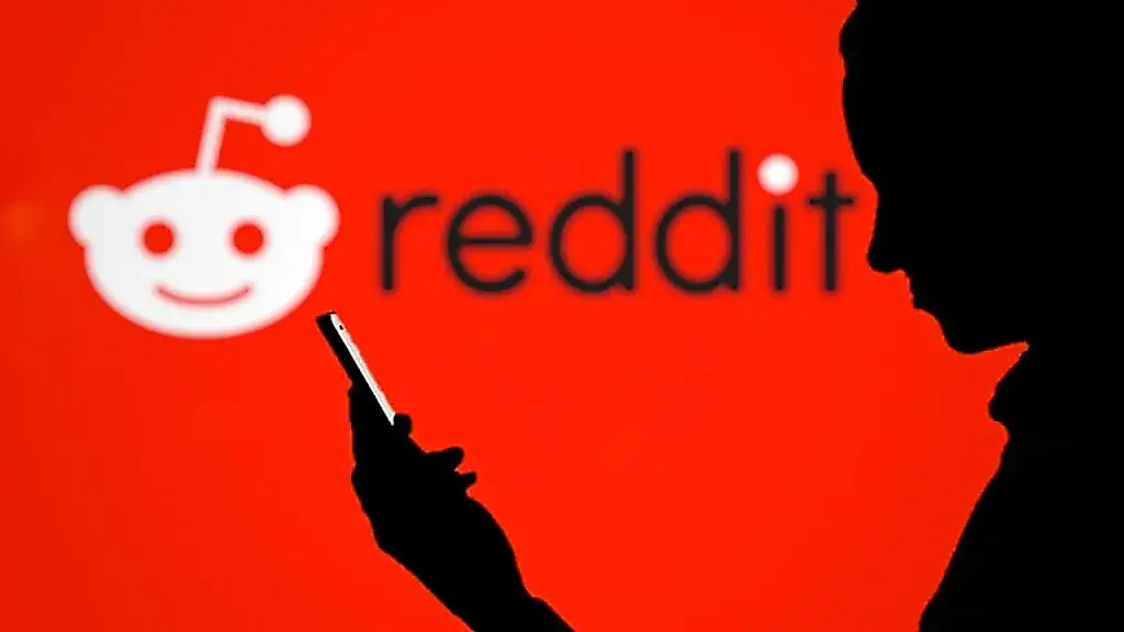 Creé un clon de IA de mí mismo a partir de mi historial de Google y Reddit, y me entendió mejor de lo que esperaba