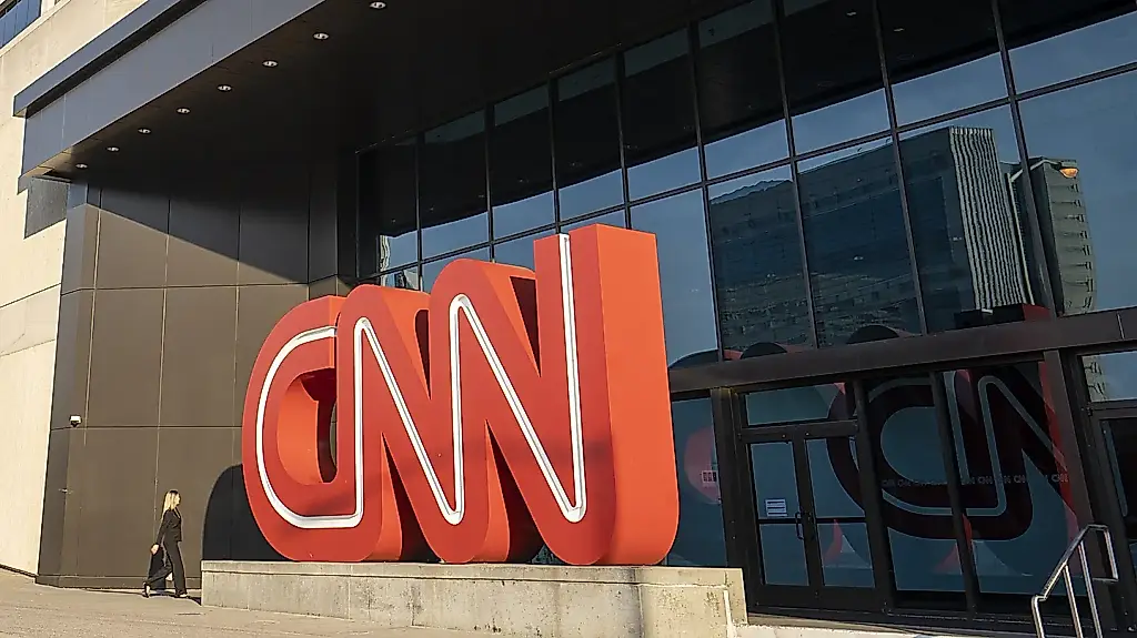 CNN demanda a Perplexity