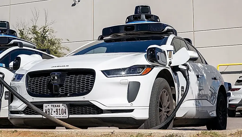 Waymo da una nueva vida a las baterías: ahora son una fuente de energía, no simple basura