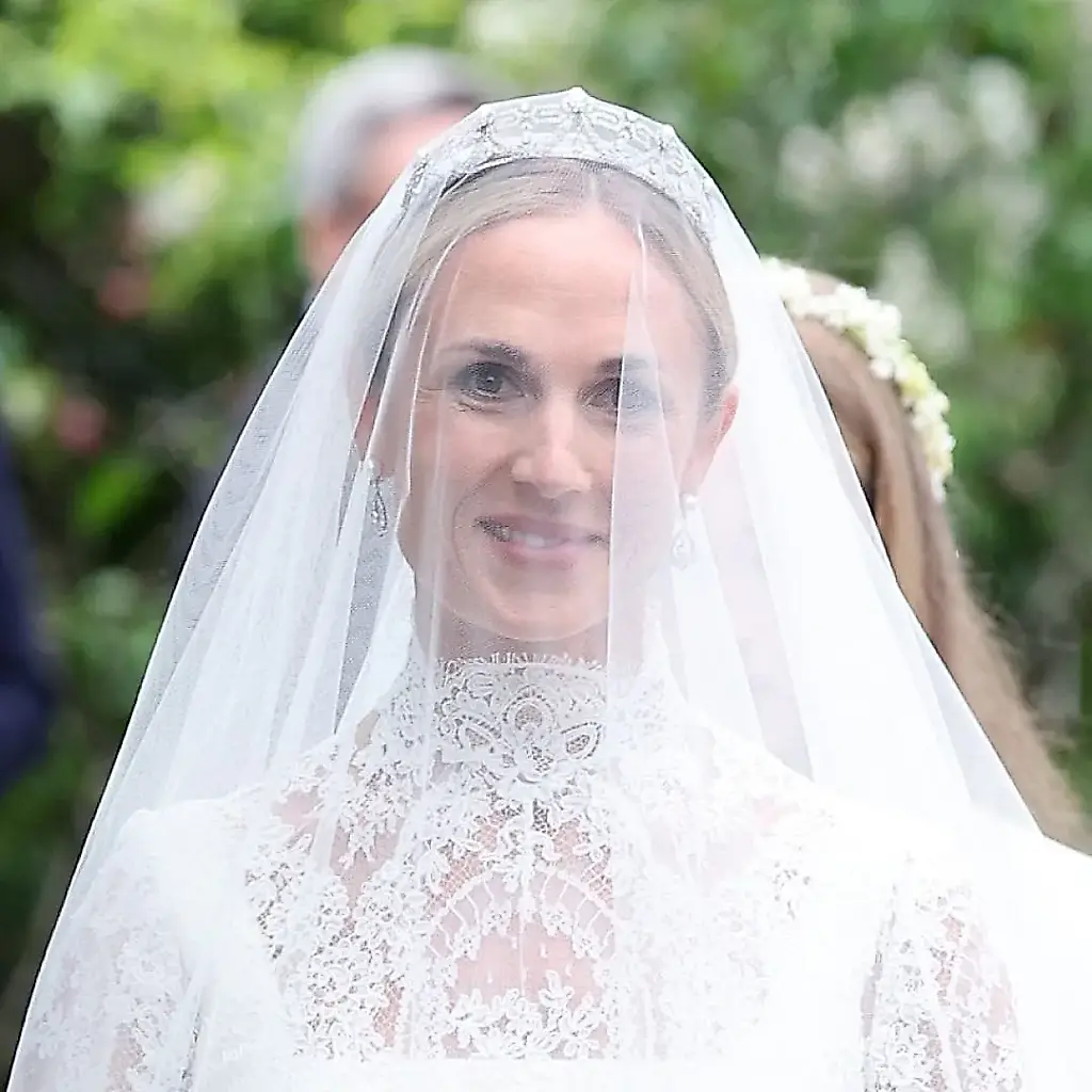 Boda real: Harriet Sperling, con vestido de encaje y tiara