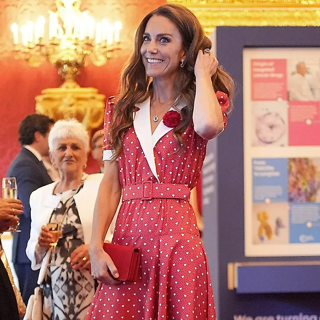 Este verano voy a vivir como la princesa Kate con estos cinco vestidos reales