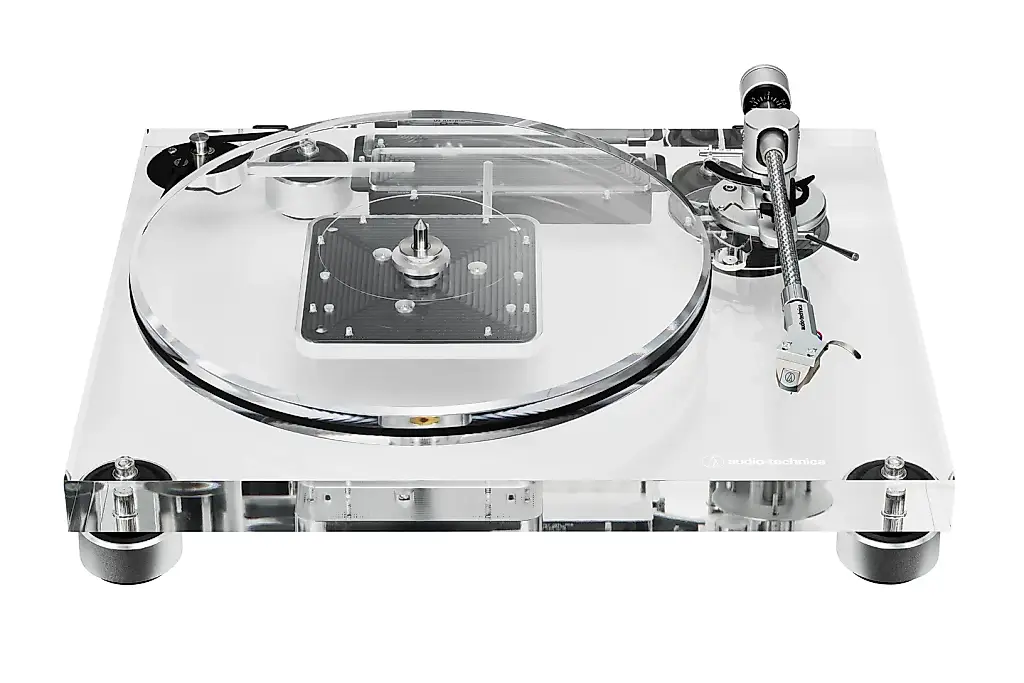 Прозрачный проигрыватель от Audio-Technica: современность на грани карикатуры