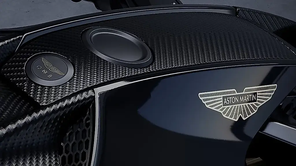 Aston Martin AMB 002 Roadster: la moto de huida al estilo de James Bond