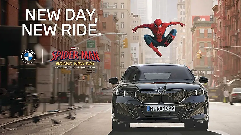 BMW заставляет смотреть рекламу Spider-Man на дисплеях автомобиля